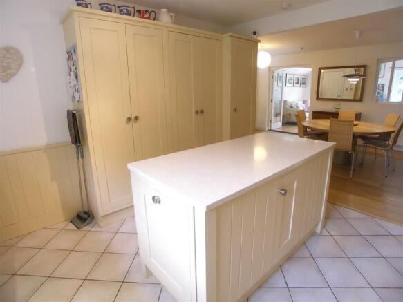 Fitted Kitchen