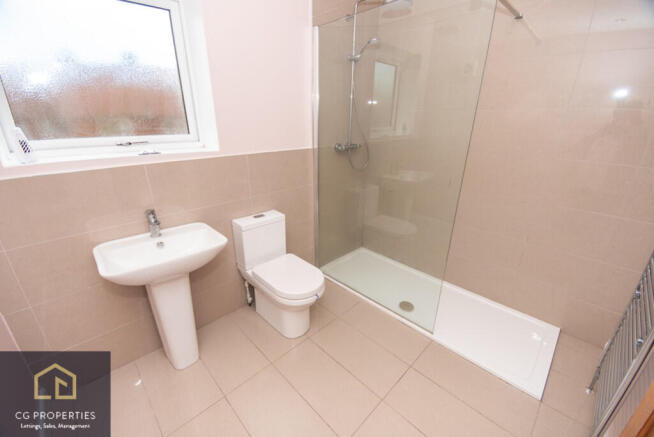 3 bed Semi-Detached for sale Image 8