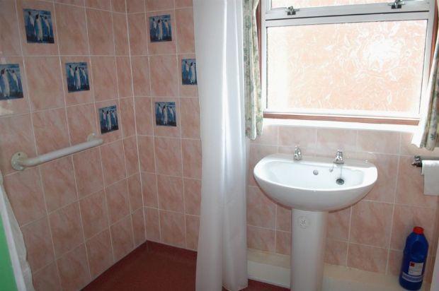 WET ROOM