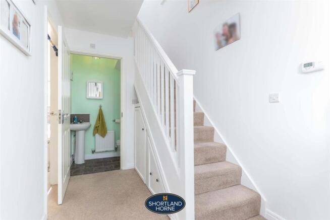 entrance hall/w.c.