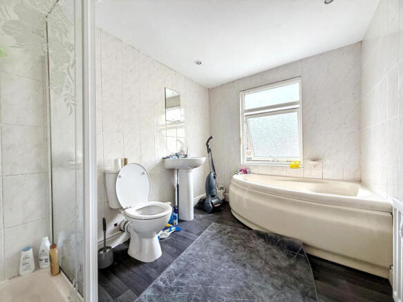 2 bed Terraced for sale Image 11