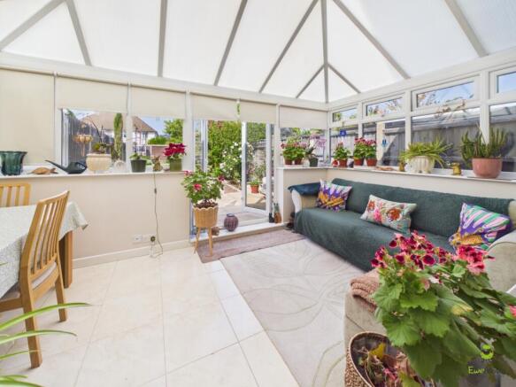 Presented by Clinton at EweMove Bexleyheath and Da
