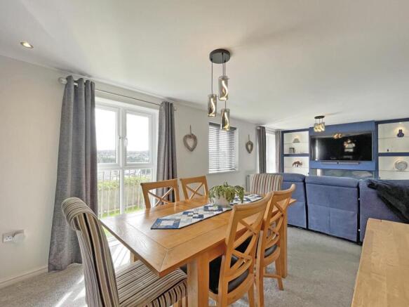 Kilmar Street 41 - Dining Area.jpg