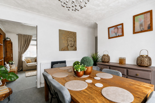 3 bed Terraced for sale Image 5