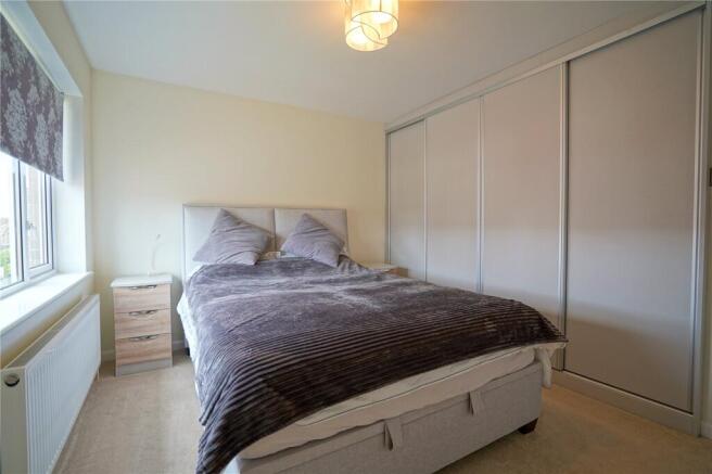 4 bed Detached for sale Image 12