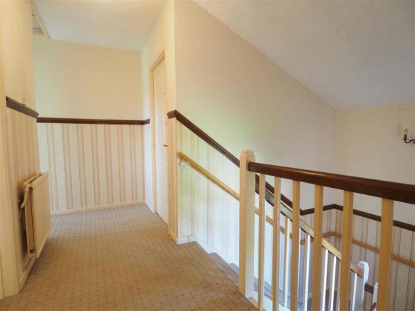 First Floor Landing 306