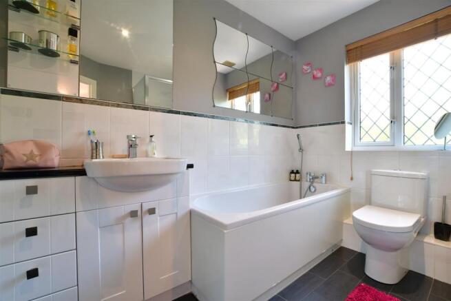 En-Suite Bathroom
