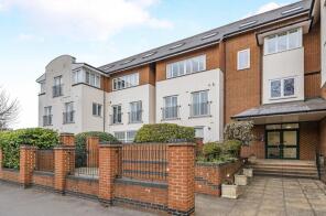 Flat 20, 33 45 St Clements House, Church Street, Walton-on-thames KT12 2QN