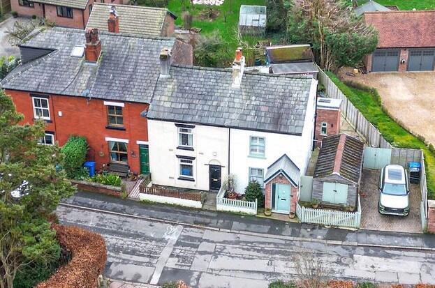 15 Fowley Common Lane