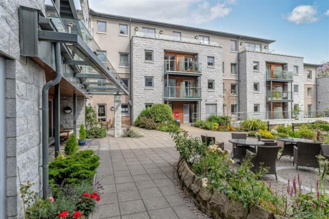 Florence Court Ext1.jpg