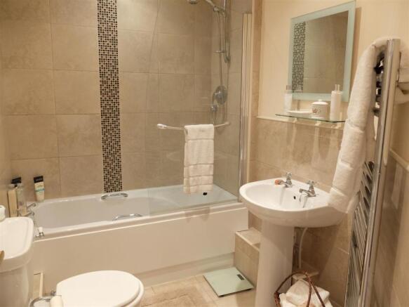 Modern Bathroom