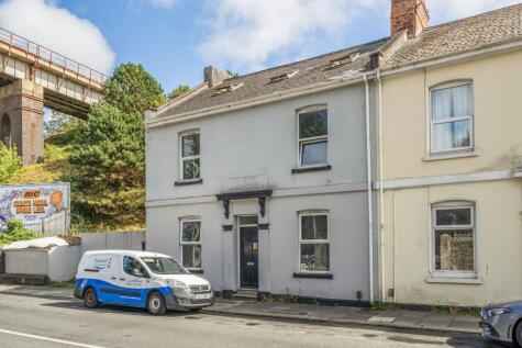St. Levan Road, PL2
