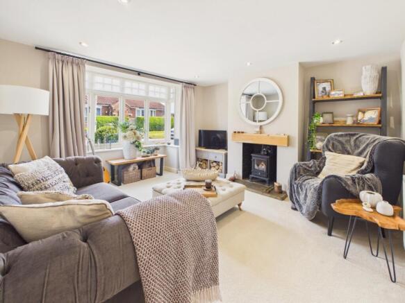 4 bed Detached for sale Image 8