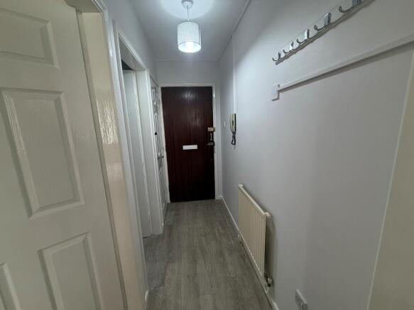 1 bed Apartment to rent Image 7