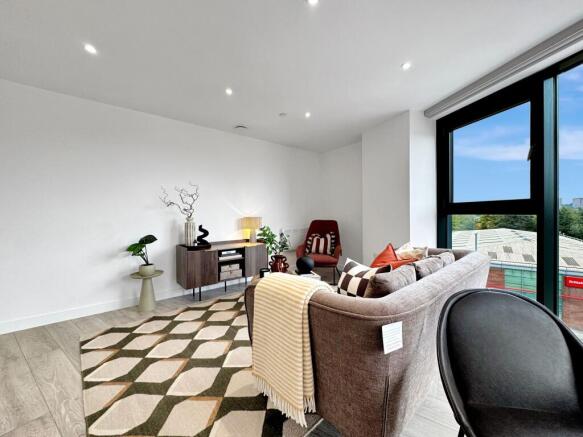 2 bed Apartment to rent Image 6