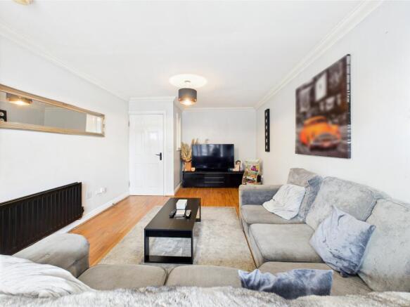 CAM05192G0-PR0062-STILL011