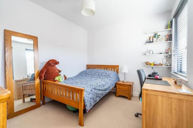 3 bed Town House for sale Image 8