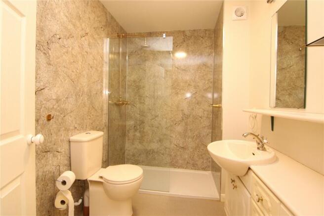 Gf Shower Room