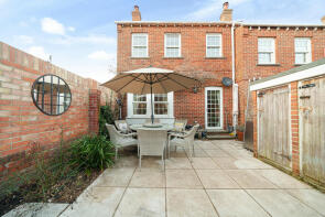 5, Trafalgar Place, Lymington SO41 9BN