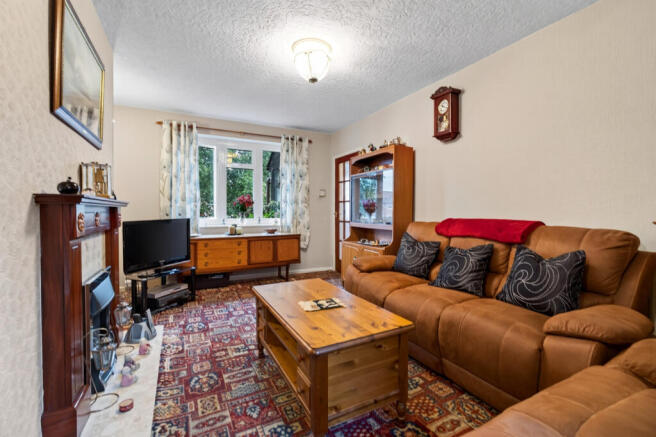 Living Room (2)
