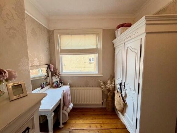 3 bed Terraced for sale Image 11