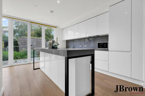 Admiralty Avenue, London, E16