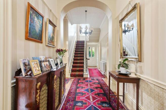 6 bed Detached for sale Image 6