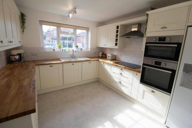 02 _ KITCHEN A.jpg
