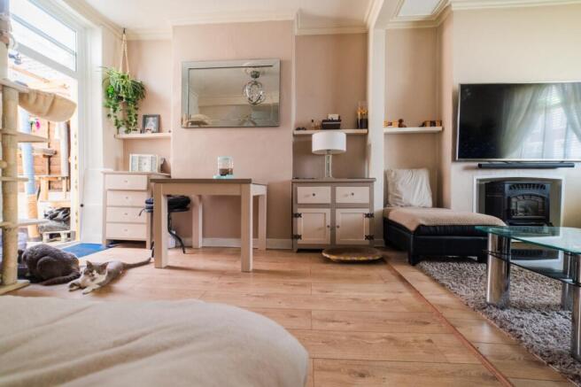Call 02920 454555 to secure your viewing_18