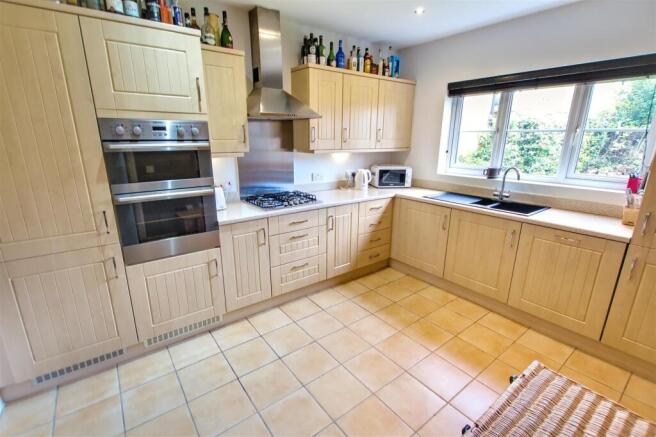 Kitchen/Breakfast Room