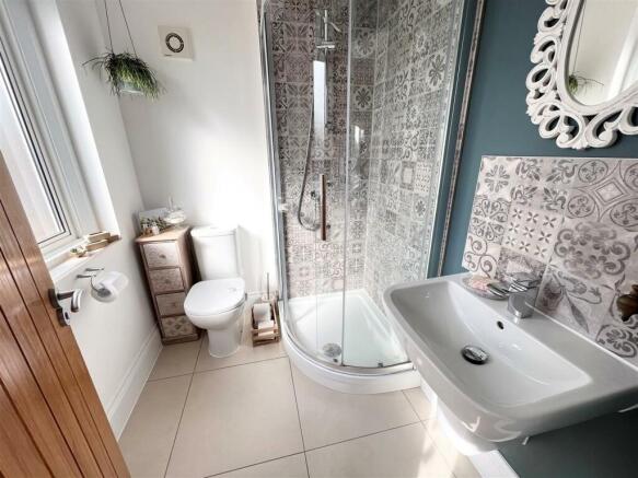 En Suite Shower Room