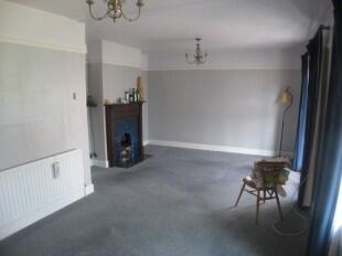 Lounge / Dining