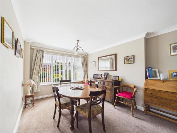 Living/Dining Area