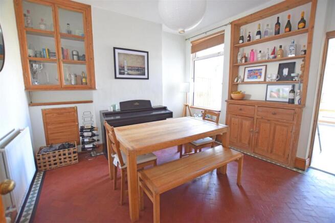 Dining Room.jpg