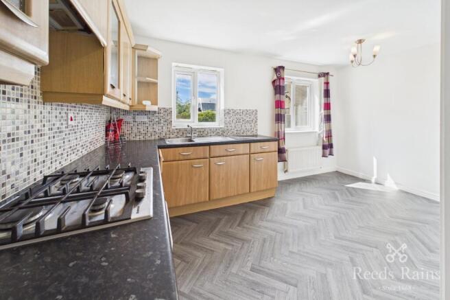 3 bed Terraced to rent Image 11