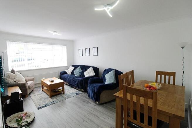 Derwent Crescent, Brinsworth, Rotherham photo 4