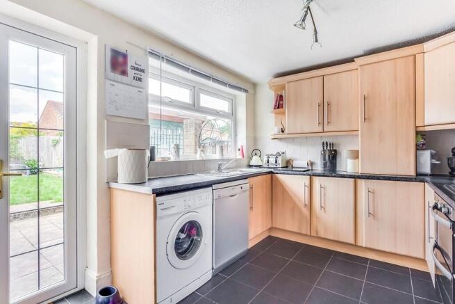 2 bed Semi-Detached for sale Image 4