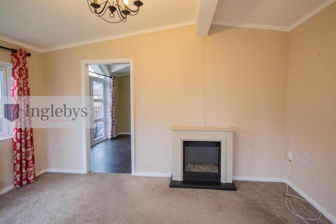 2 bed Park Home for sale Image 10