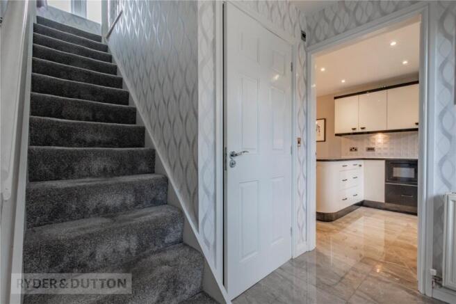 3 bed Link Detached House for sale Image 11