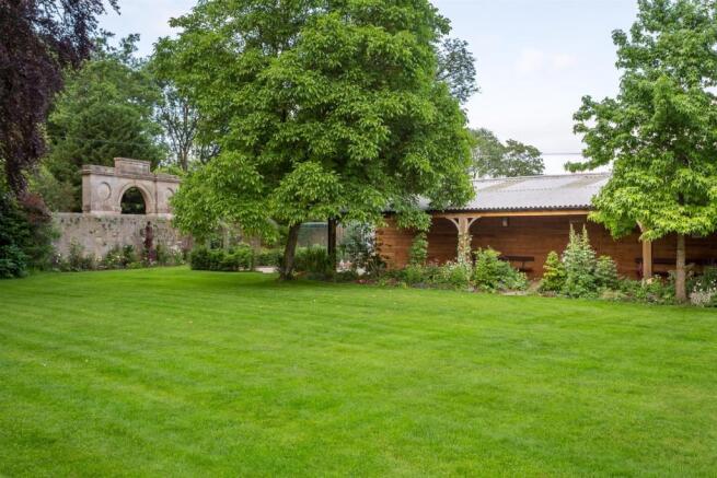 25 - The Old Rectory - SN15 4HP - Web.jpg