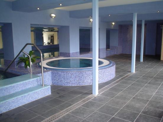 Jacuzzi