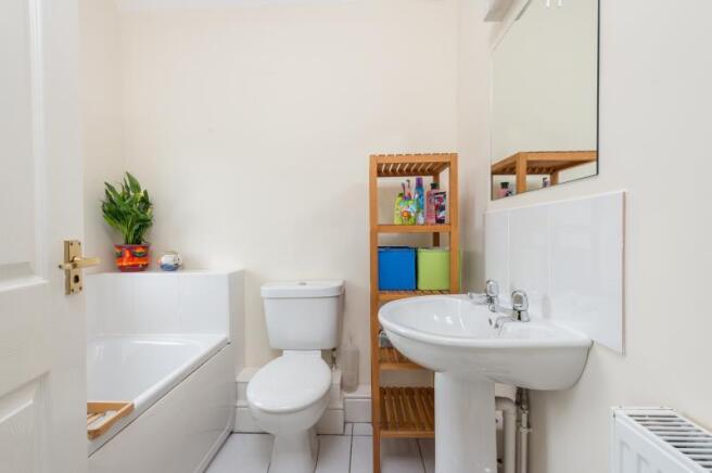 En-Suite Bathroom