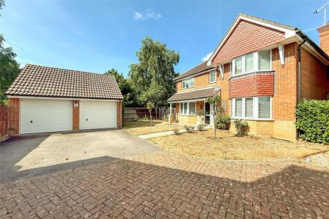 Kingfisher Drive, Littlehampton, West Sussex