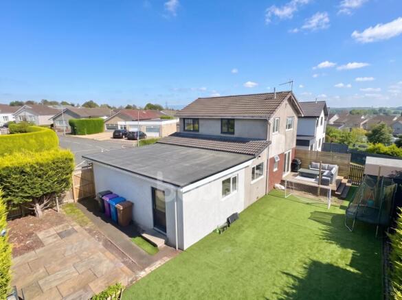 Lancaster Avenue, Beith rear garden photo