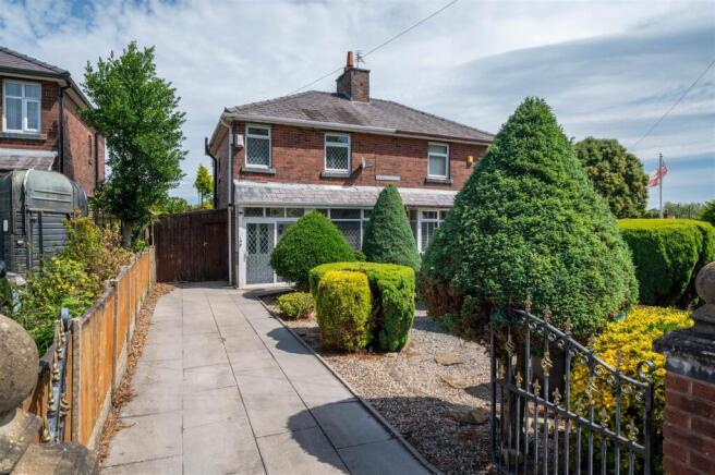 Tracks Lane - For Sale
