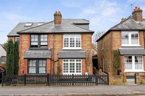 38, Coverts Road, Claygate, Esher KT10 0LJ