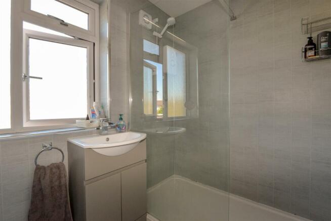 Shower Room 1.jpg
