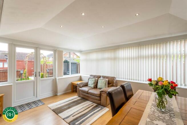 GARDEN ROOM