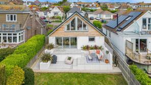 28, Brambletyne Avenue, Brighton BN2 8EJ