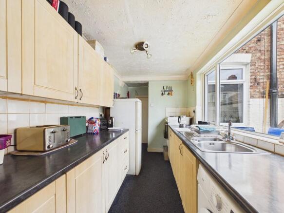 2 bed Terraced for sale Image 5